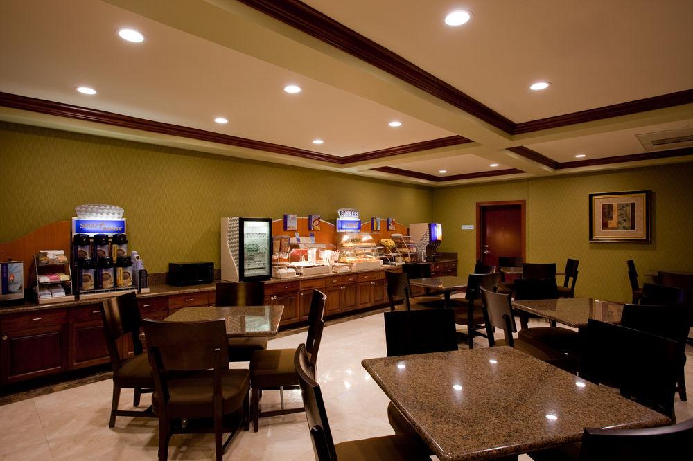 Holiday Inn Express Hotel & Suites Woodland Hills By Ihg Los Ángeles Exterior foto