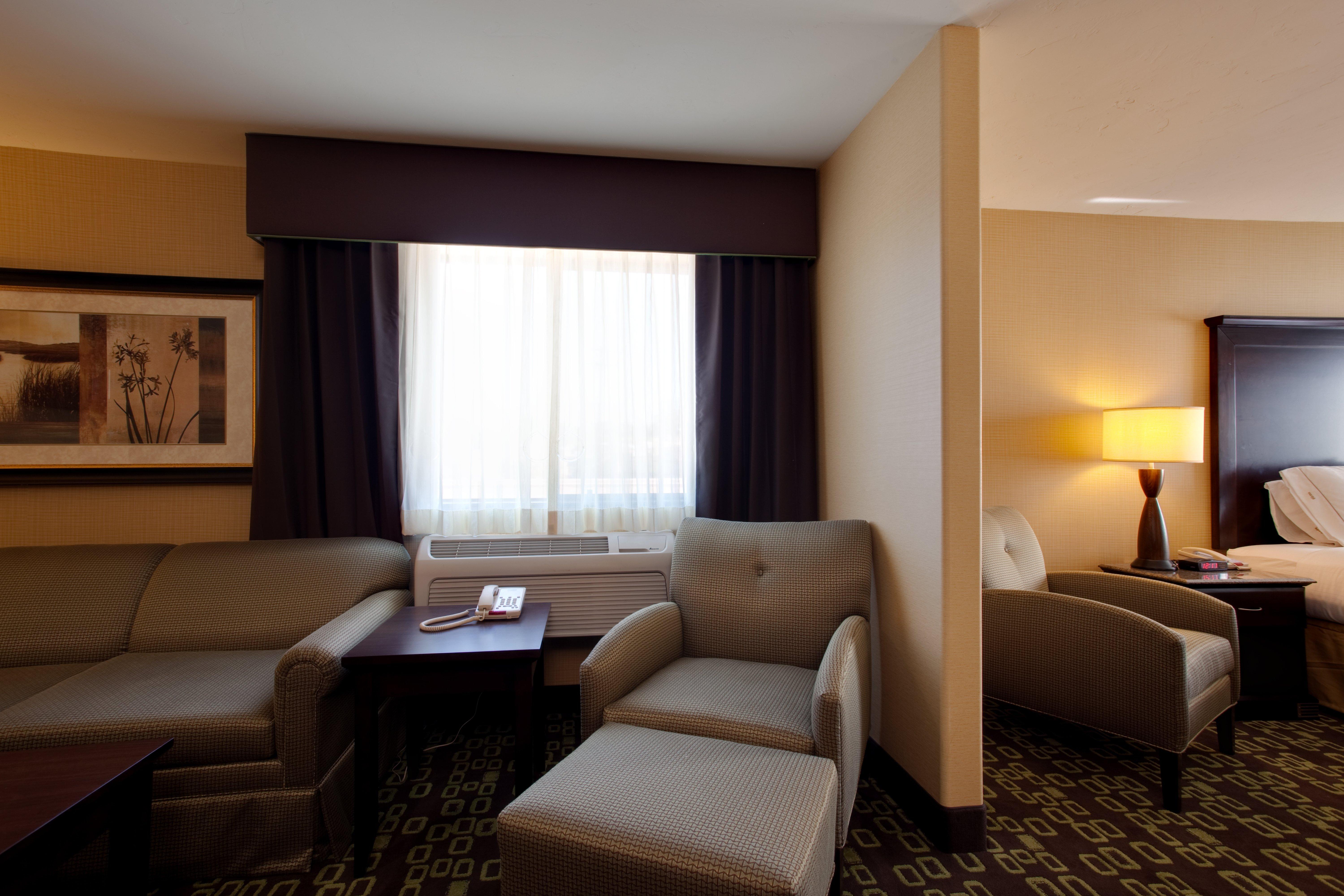 Holiday Inn Express Hotel & Suites Woodland Hills By Ihg Los Ángeles Exterior foto