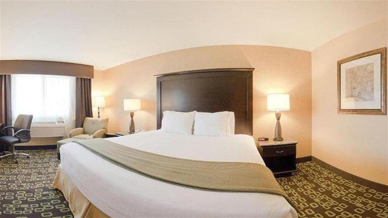 Holiday Inn Express Hotel & Suites Woodland Hills By Ihg Los Ángeles Exterior foto